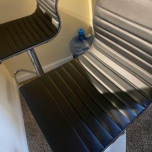 One Pierce Adjustable Bar Stool parts included